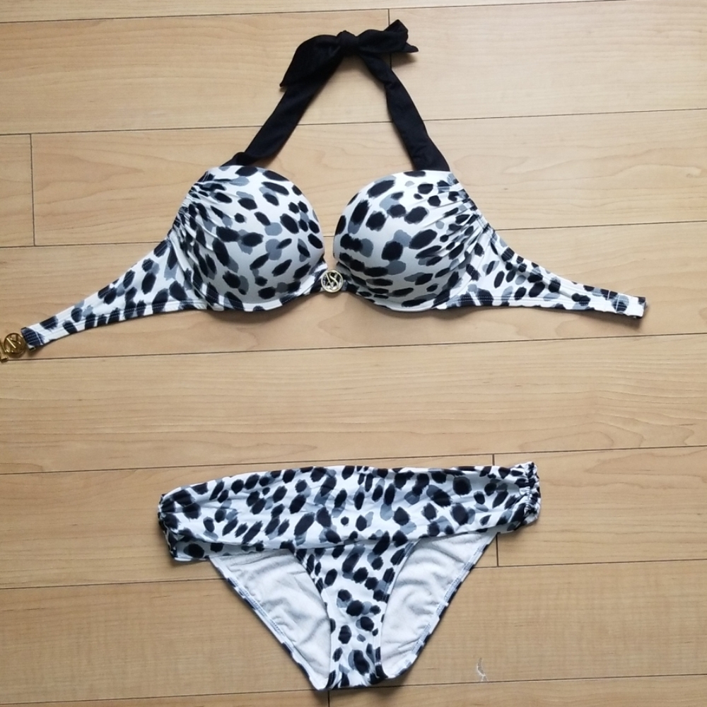 Victoria's secret bombshell bikini